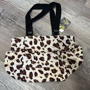NGIL Feline Frenzy Utility Tote Zipper Closure Animal Print